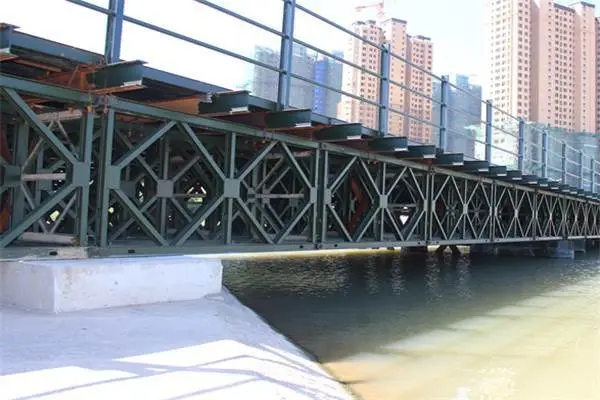 如何保证四川钢便桥的支撑结构稳定和牢固?